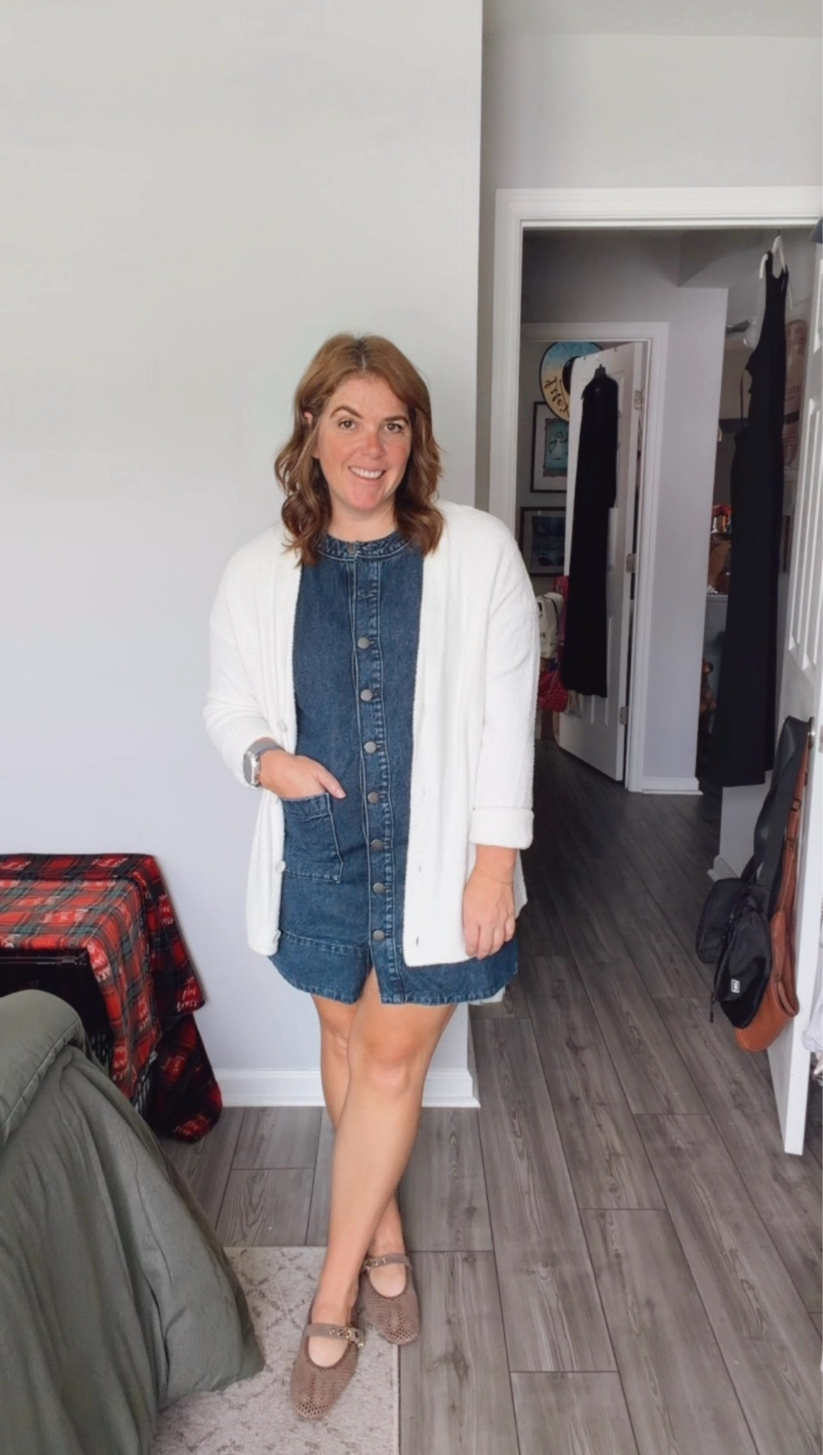 Nordstrom Anniversary Sale Styling! 

This is the denim dress from Treasure & Bond and this is the one dress that was a must have for me! The dress can be styled several different ways! It can take you from the office to a casual weekend look! The dress runs TTS (I’m in a medium), the cardigan runs a bit big, so size down) and the shoes are also part of the sale, they come in 3 color options and you should size down a half size!

#LTKSaleAlert #LTKootd #LTKMidsize