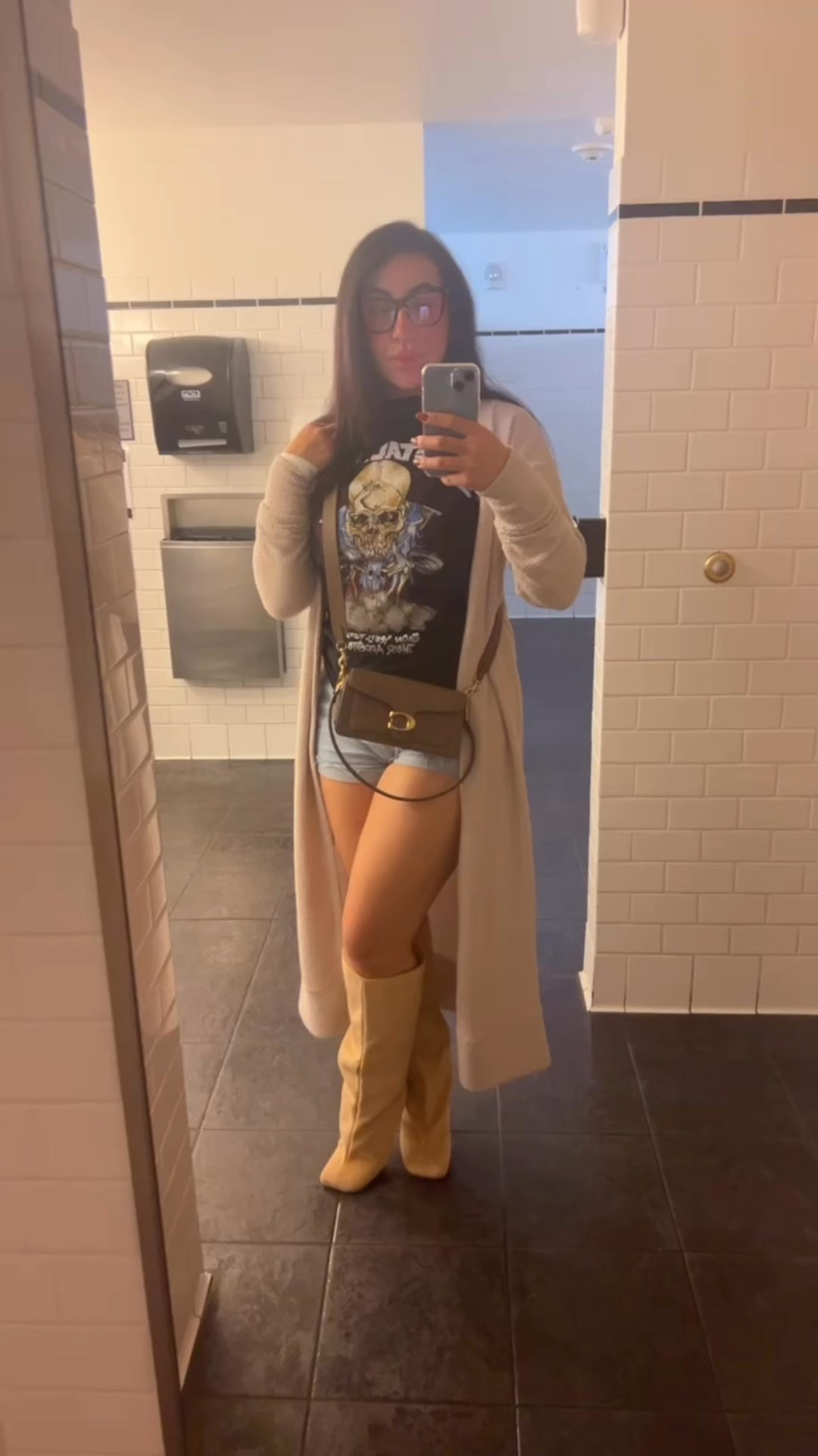 Vegas wardrobe! 
Custom Long Cardigan & the comfiest boots to walk around in perfect for fall!!!


#travelfashion #travelfit #vacationlook #chilldayfit #comfyheels

#LTKMidsize #LTKPetite #LTKSeasonal