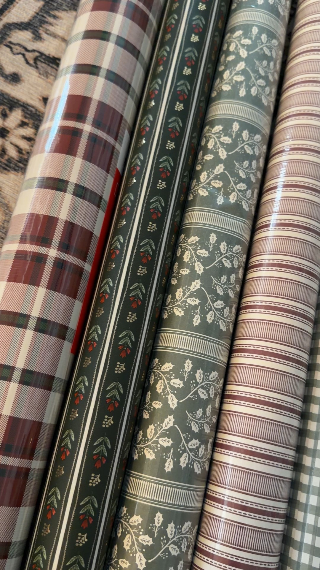 The prettiest holiday wrapping paper 😍

#LTKHome #LTKHoliday