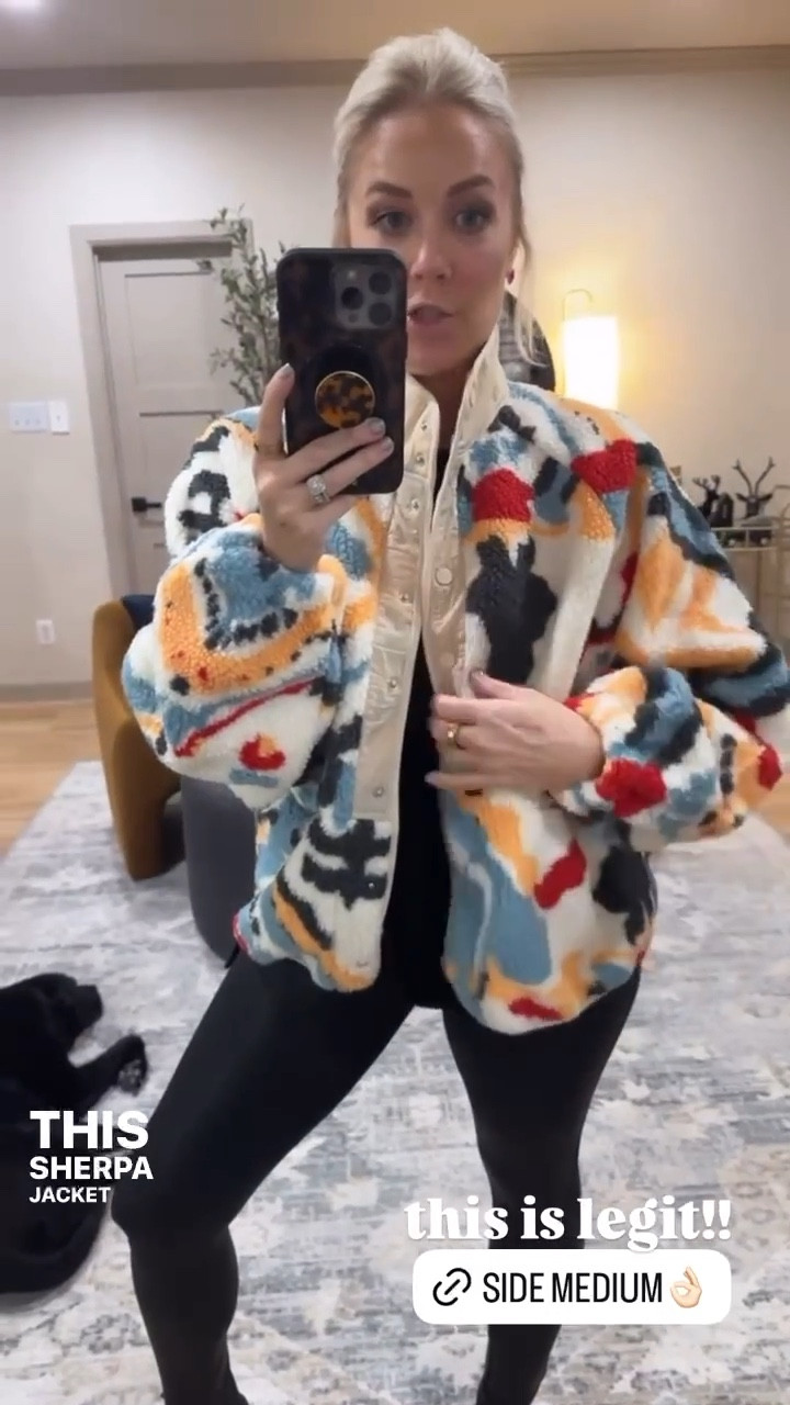 Amazon Sherpa jacket / size medium 

#LTKSeasonal #LTKStyleTip #LTKTravel