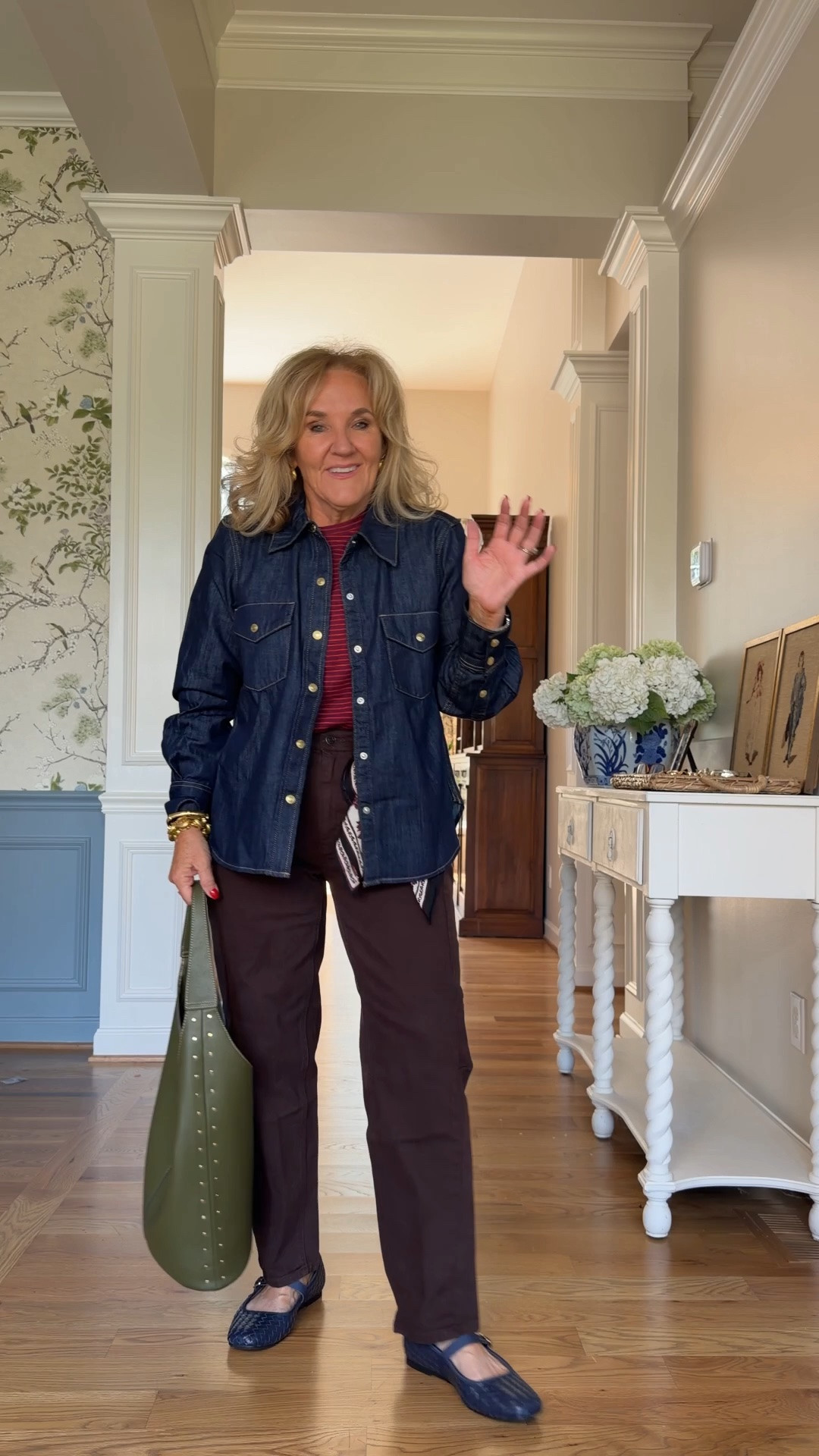 Such a great fallout from Walmart.
I love this dark washed denim shirt with snap buttons and these barrel jeans are very subtle. They’re really well done. The Brown is getting limited, but there’s other colors that I would highly recommend.
I’m wearing a size medium/8 which is my regular size and all
Fall outfit, fall layers, brown jeans

#LTKOver40 #LTKootd #LTKPetite