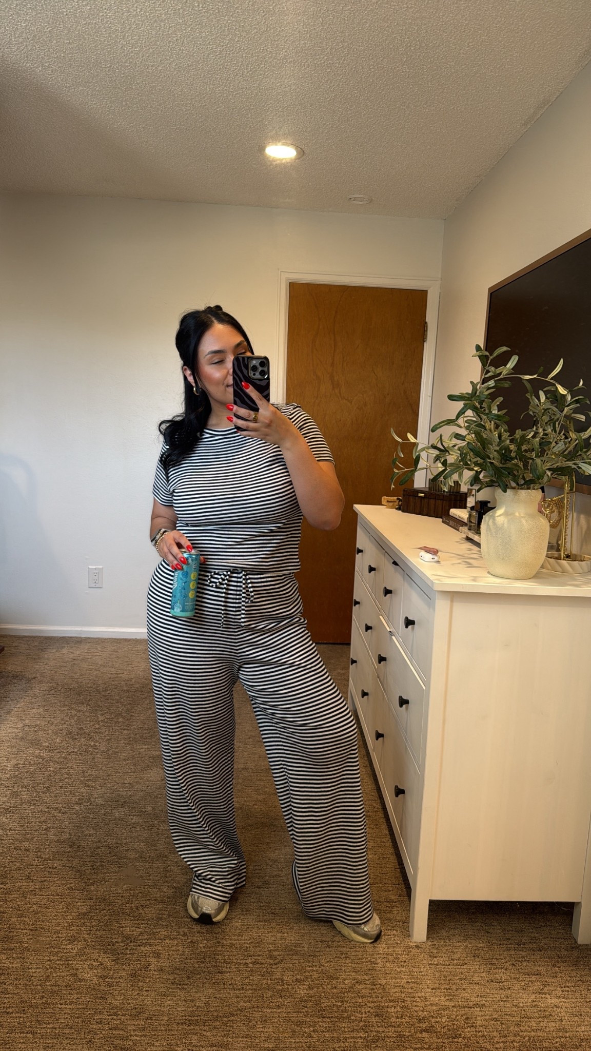 Medium in both top and pants

#LTKootd #LTKmomlife #LTKMidsize