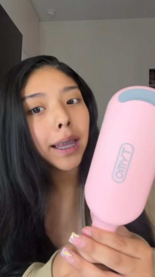 Meet my new favorite hot tool! 


#LTKmorningroutine #LTKgrwm #LTKBeauty