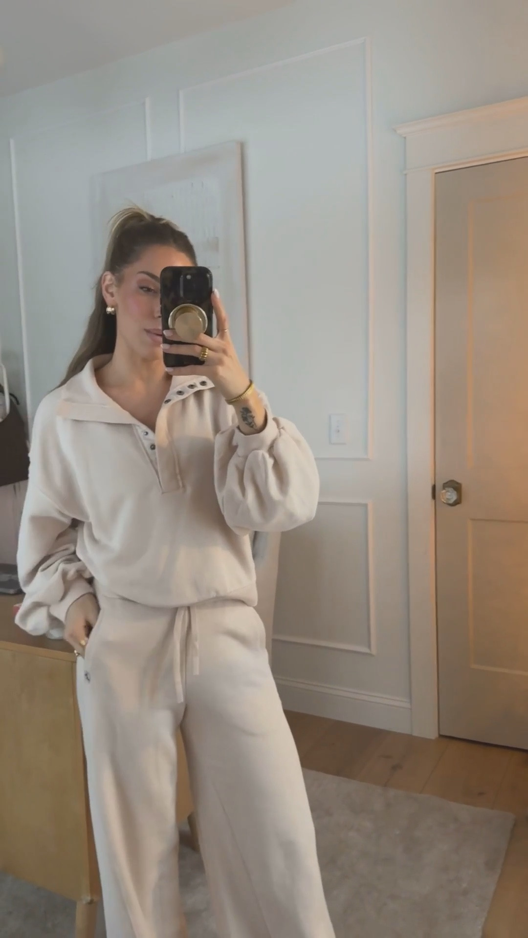 In love with this set from Target!! SO COMFY, and the fit is perfection. Quality is 10/10  

 

#LTKGiftGuide #LTKootd #LTKmomlife