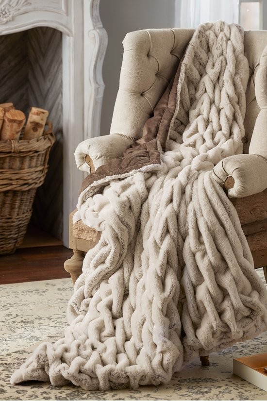 La Parisienne Faux Fur Throw | Soft Surroundings