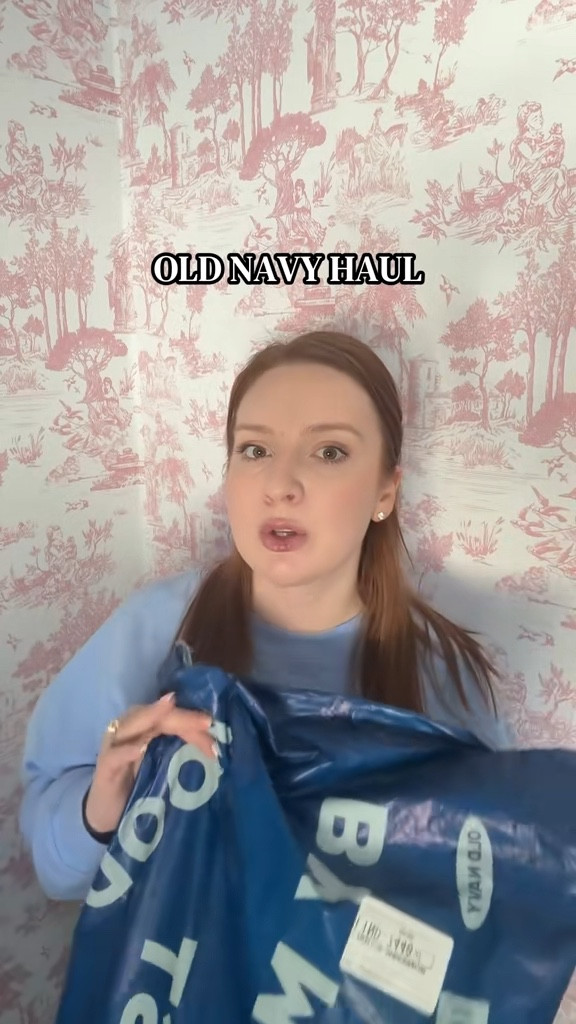 
Old Navy haul featuring comfy basics and everyday outfits I’ll actually wear.
Affordable pieces that mix and match so well and work for real life.
Everything is linked here for easy shopping 🤍


#LTKootd #LTKSaleAlert