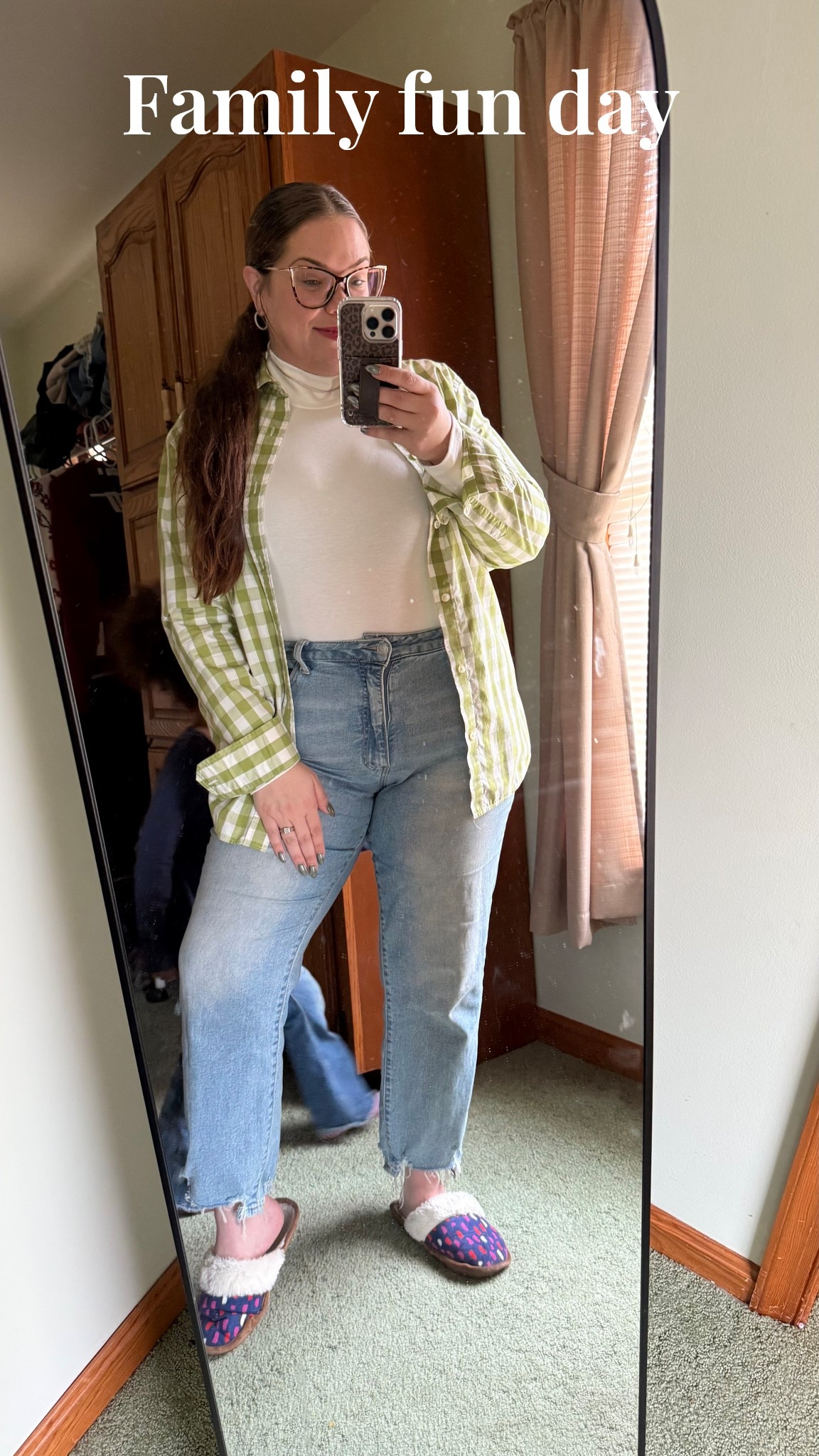 I’ve been mia for family fun day today!!! But here’s my mom fit that I love!!!! And also my cute phone case 

#ootd #momoutfit #momfit

#LTKSeasonal #LTKootd #LTKmomlife