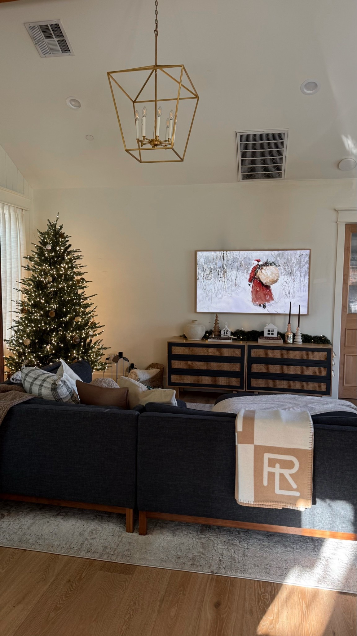 Grand Duchess Christmas tree 🌲🤍