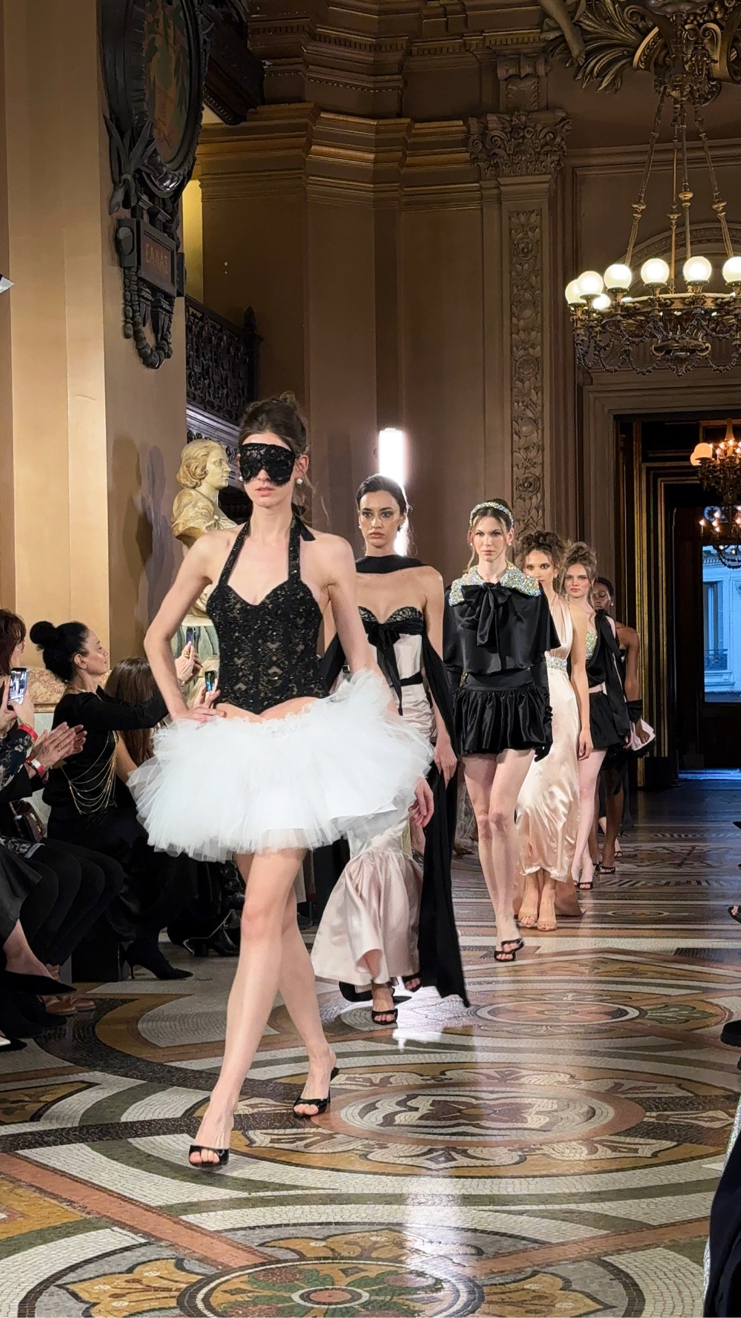 @brookebarry  managed to make a collection in 30 days and I’m in awe 😍 The fabrics are so beautiful and the pieces are amazing! Following her journey on social media and then seeing it in person felt extra special 🥹