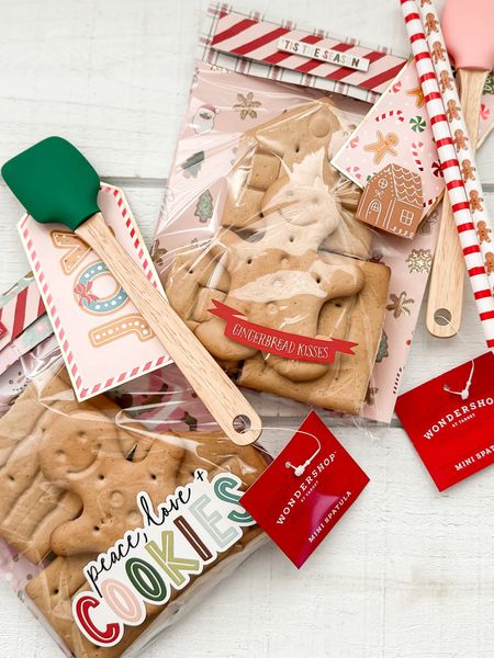 Create your mini gingerbread diy kit 

#LTKHoliday #LTKparties #LTKSeasonal
