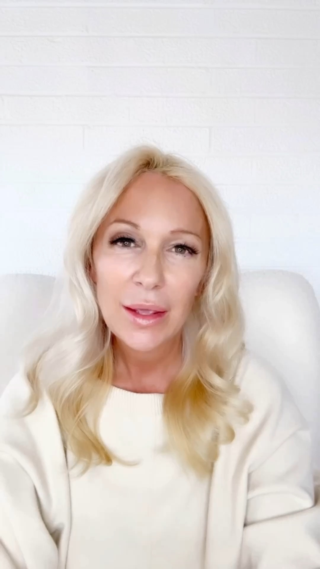 Can fashion fix mental health?

#LTKVideo #LTKStyleTip #LTKOver40