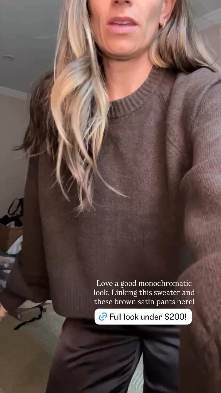 @madewell @zsupply  Love a good monochromatic look. Linking this sweater and these brown satin pants here!