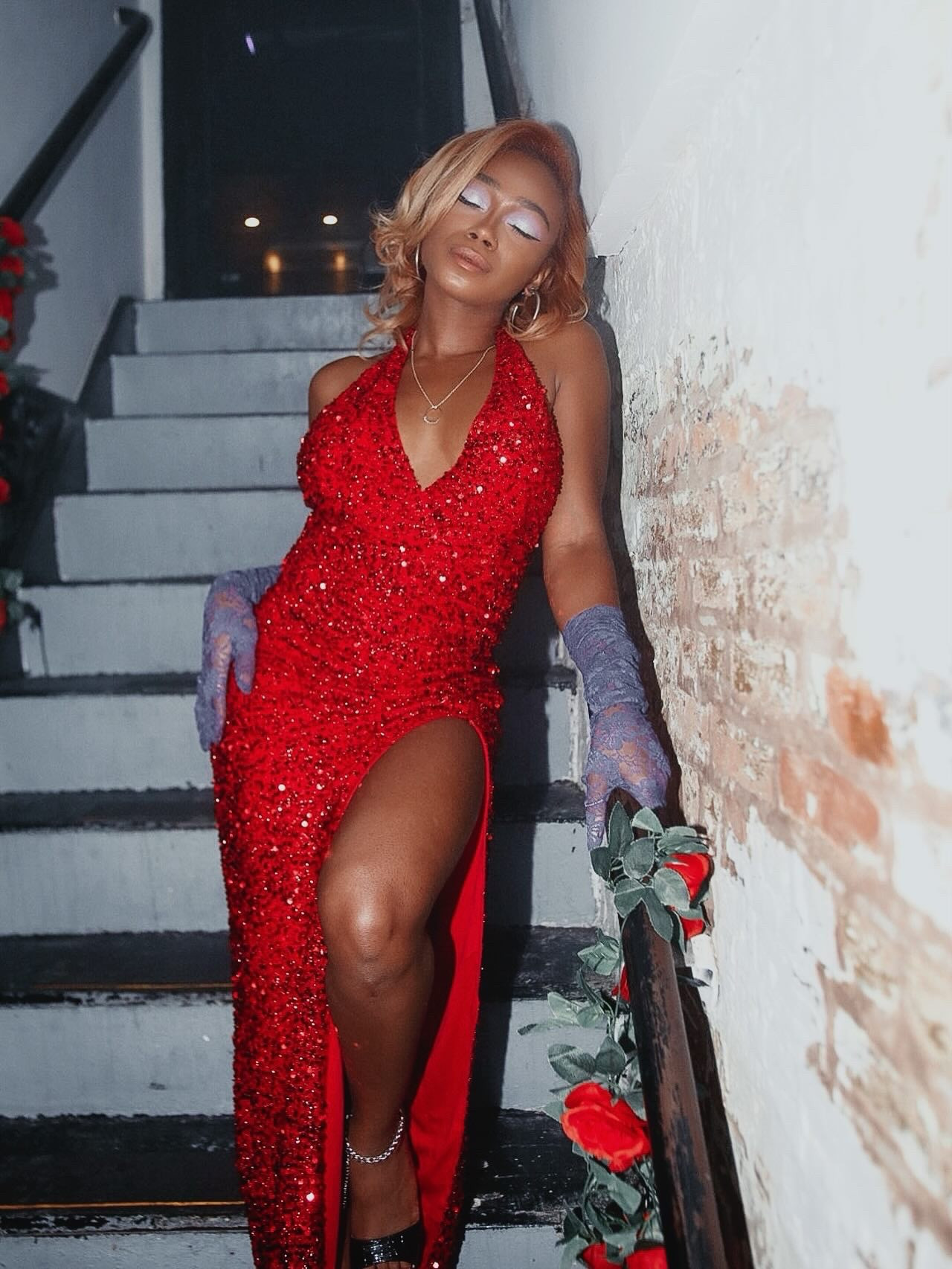 I’m not bad, I’m just drawn that way 🥀💜
•
#jessicarabbit #looneytunes #hallowen #halloweencostume