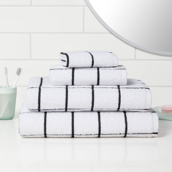 Everyday Bath Towel - Room Essentials™ | Target