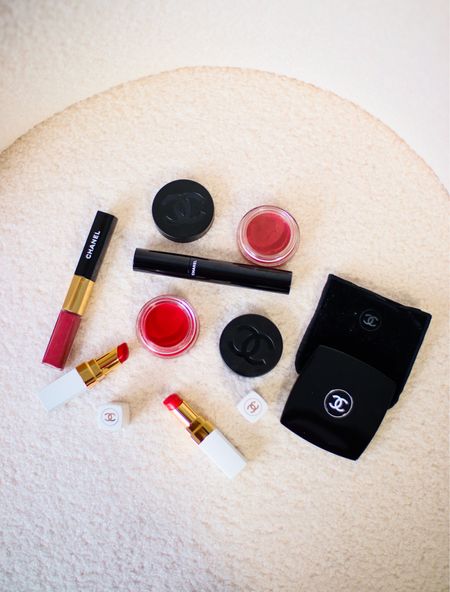 Chanel Makeup I’m loving 

#LTKfindsunder100 #LTKover40 #LTKfindsunder50