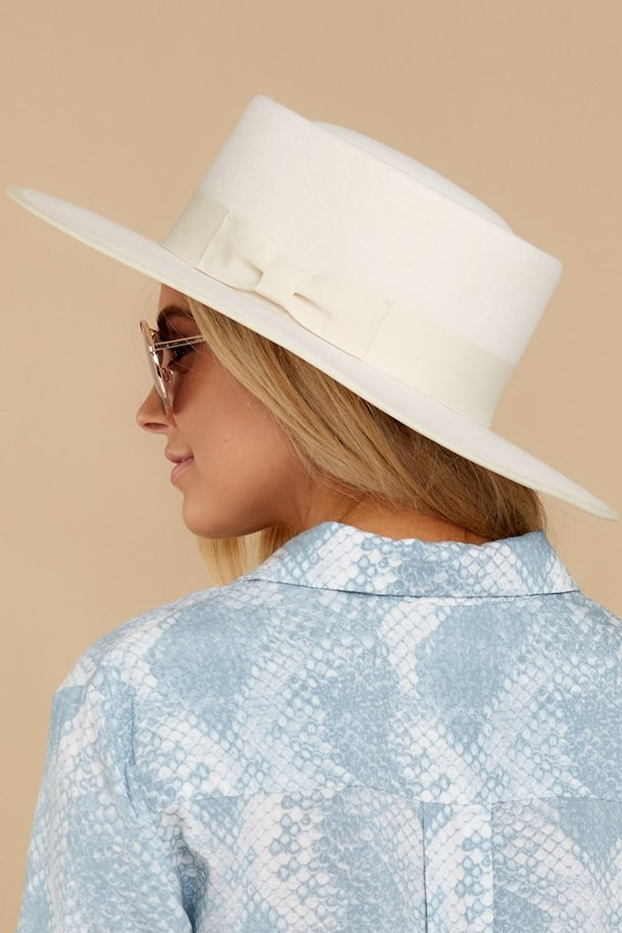 Play It Cool Ivory Hat | Red Dress 