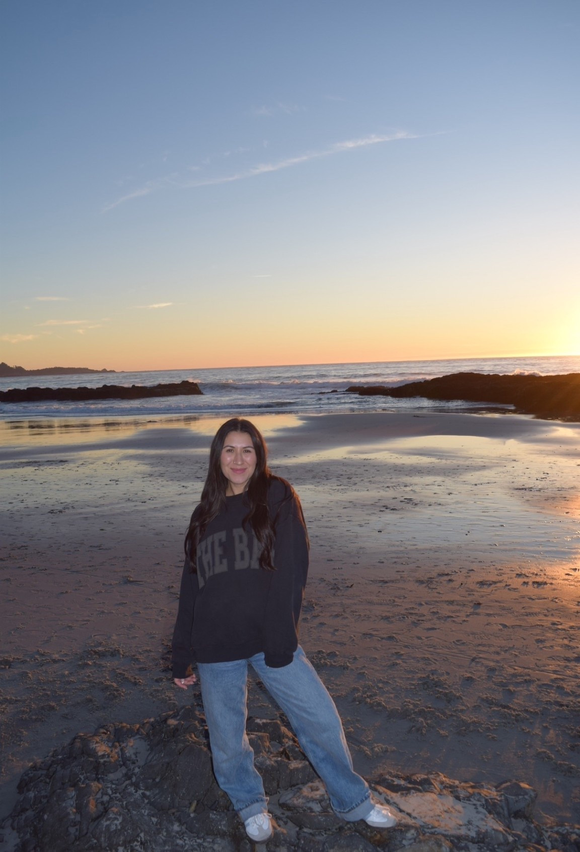the bar crewnecks are the best oversized fit! I always buy mine in a large 

#LTKFindsUnder100 #LTKootd #LTKHoliday