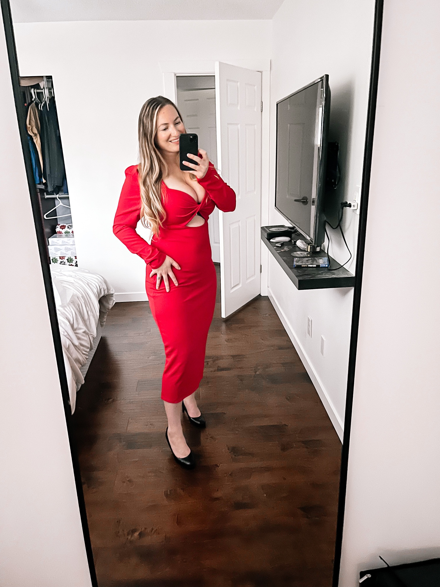 Holiday looks, holiday party, Christmas party, Christmas dinner, thanksgiving, Christmas dress

#LTKSeasonal #LTKHoliday #LTKstyletip