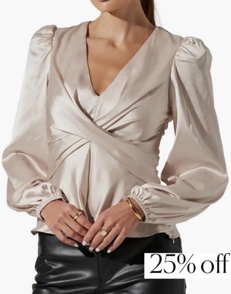 Top
Party outfit 
NYE Outfit 
Holiday Outfit 


#LTKfindsunder100 #LTKparties #LTKHoliday #LTKstyletip