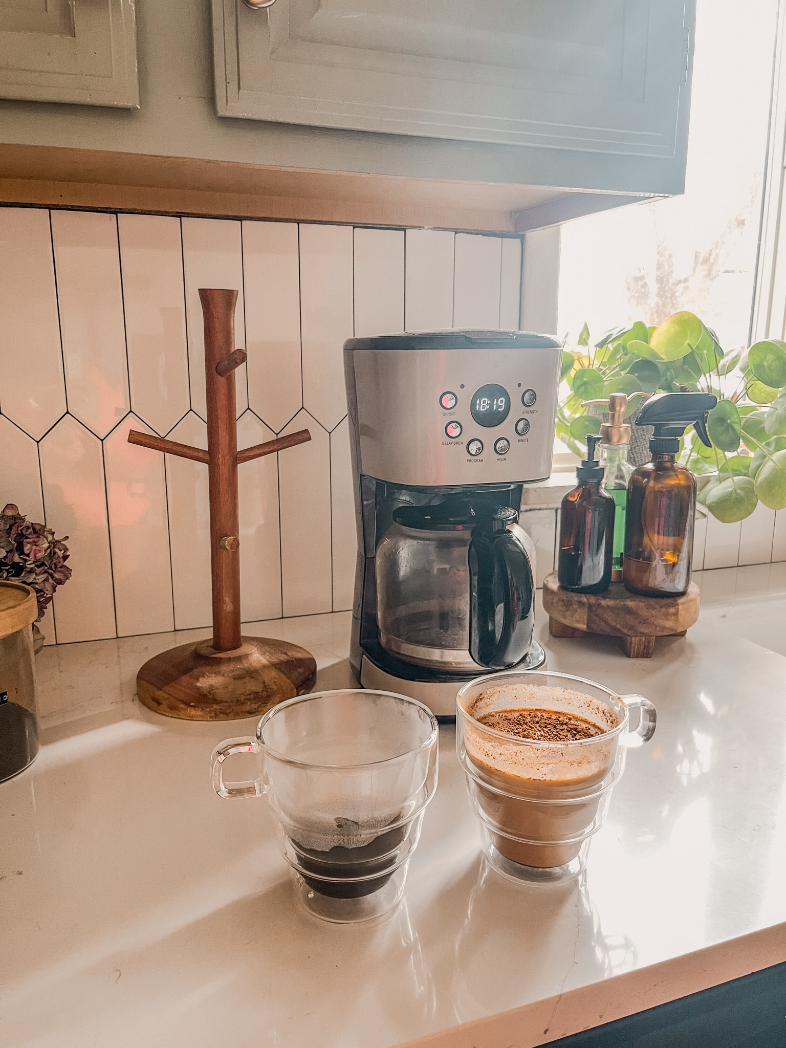 Love these mugs! They’re cute & keep my coffee nice & warm



#LTKfindsunder50 #LTKstyletip #LTKhome