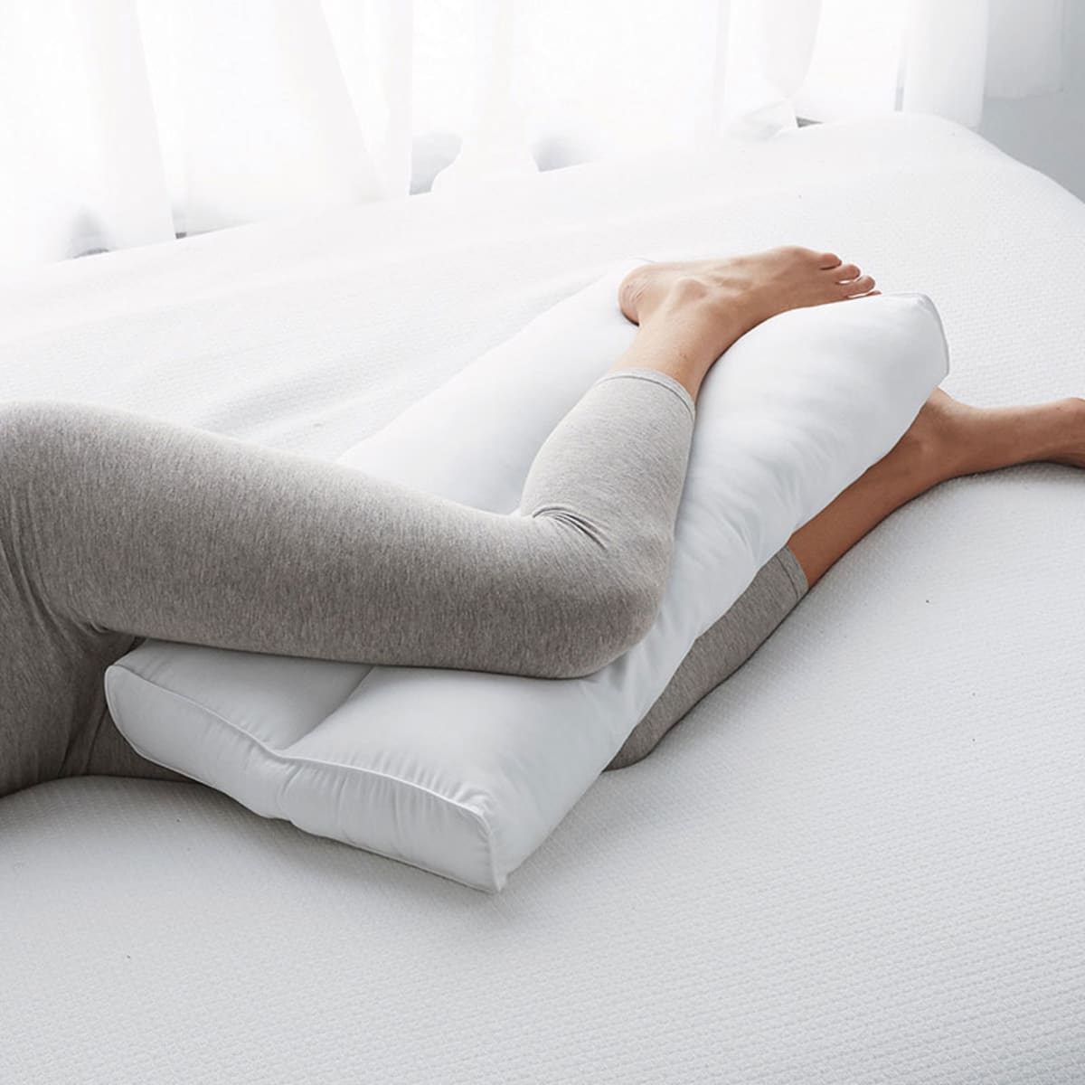 Knee and Leg Posture Pillow | The Company Store