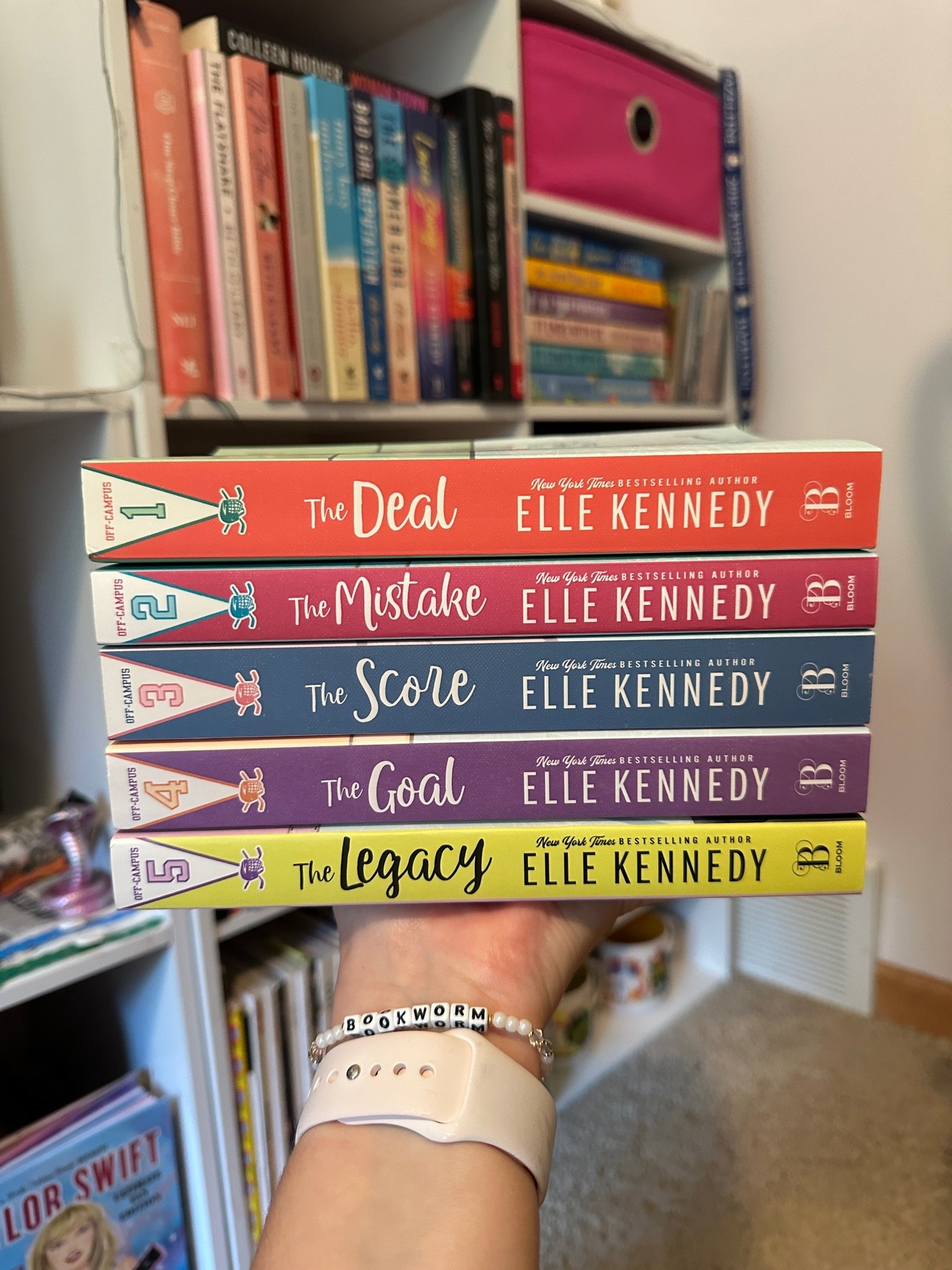 Finally picked up the Off Campus books!! I can’t wait to start reading 📚

#LTKdayinmylife #LTKstorytime #LTKSaleAlert