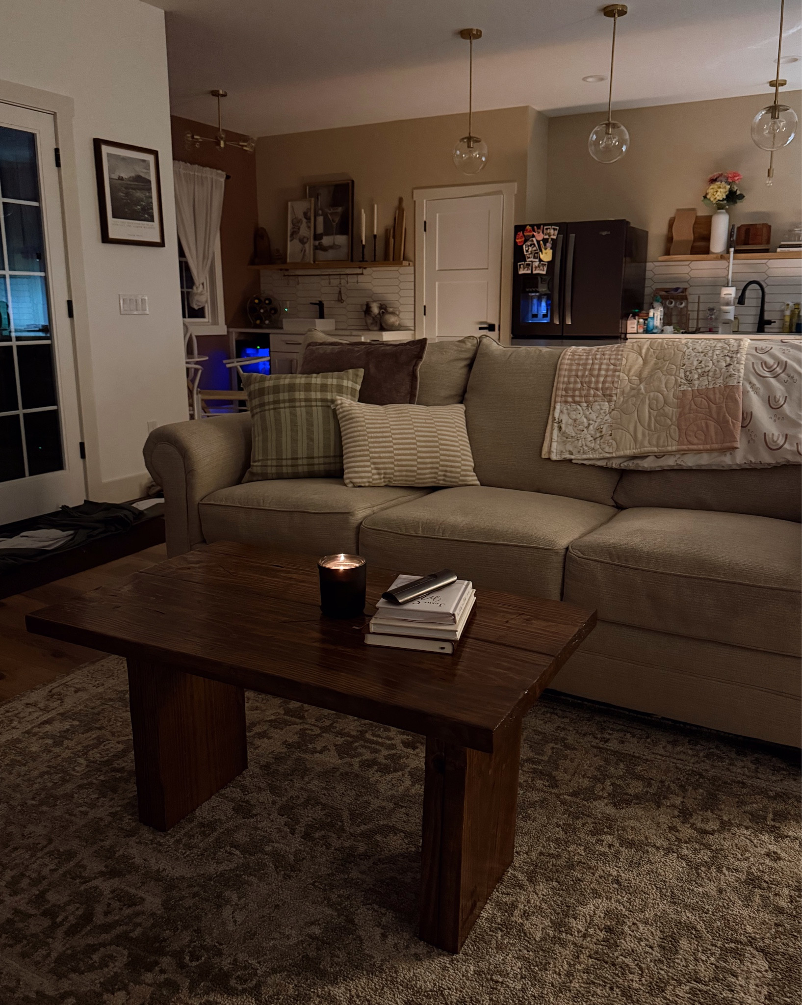 updated our rug & coffee table eeekkkk 🤭 @Wayfair 

#LTKHome