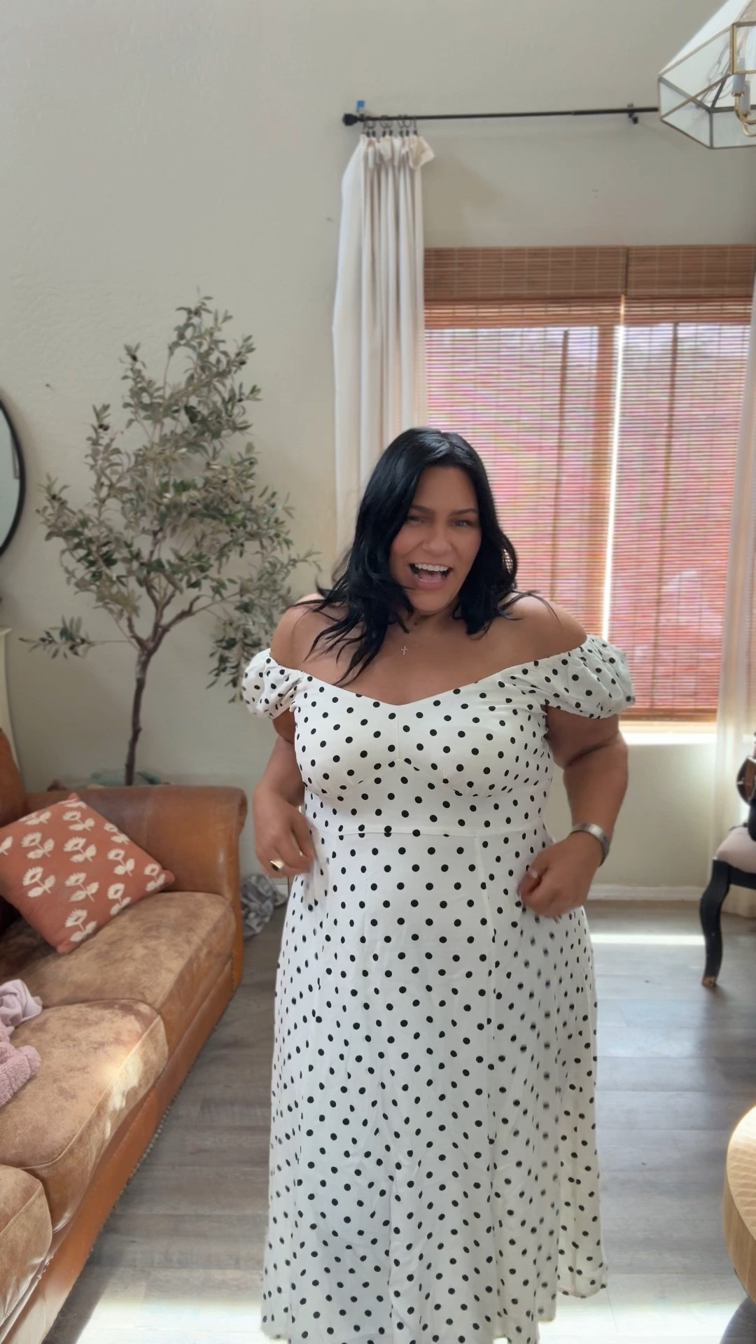 5’6” 225lbs size 16/18 wearing XL

Polka dot off the shoulder dress, mom outfits spring 

#LTKPlusSize #LTKMothersDay #LTKMidsize