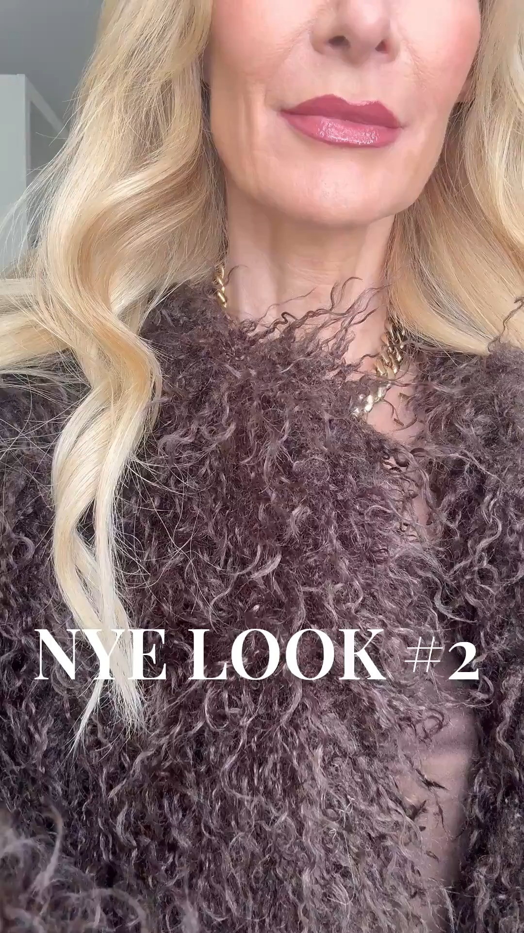 If you’re looking for a chic New Year’s Eve outfit that feels elevated but effortless, this all–chocolate brown monochromatic look is such a moment. The wrinkle-free silk strapless dress is insanely flattering for the price, while the cropped faux fur jacket instantly dresses it up for NYE plans. I added a burgundy bag for a rich pop of color, and it’s quickly become one of my most-used pieces. I’m wearing an XS in both the dress and jacket, and they fit TTS. 

 

#LTKHoliday #LTKSeasonal #LTKFindsUnder100