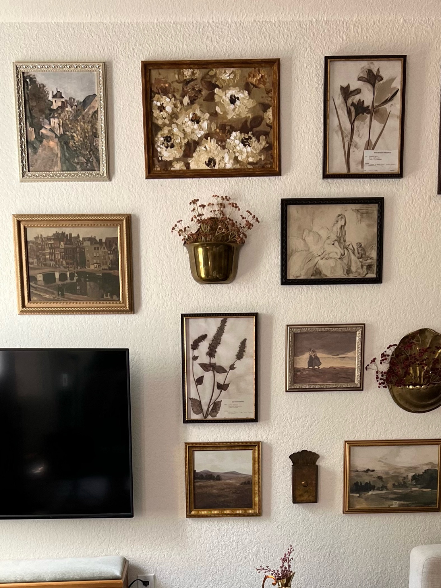 Part 1: living room gallery wall

#LTKFindsUnder100 #LTKHome #LTKFindsUnder50