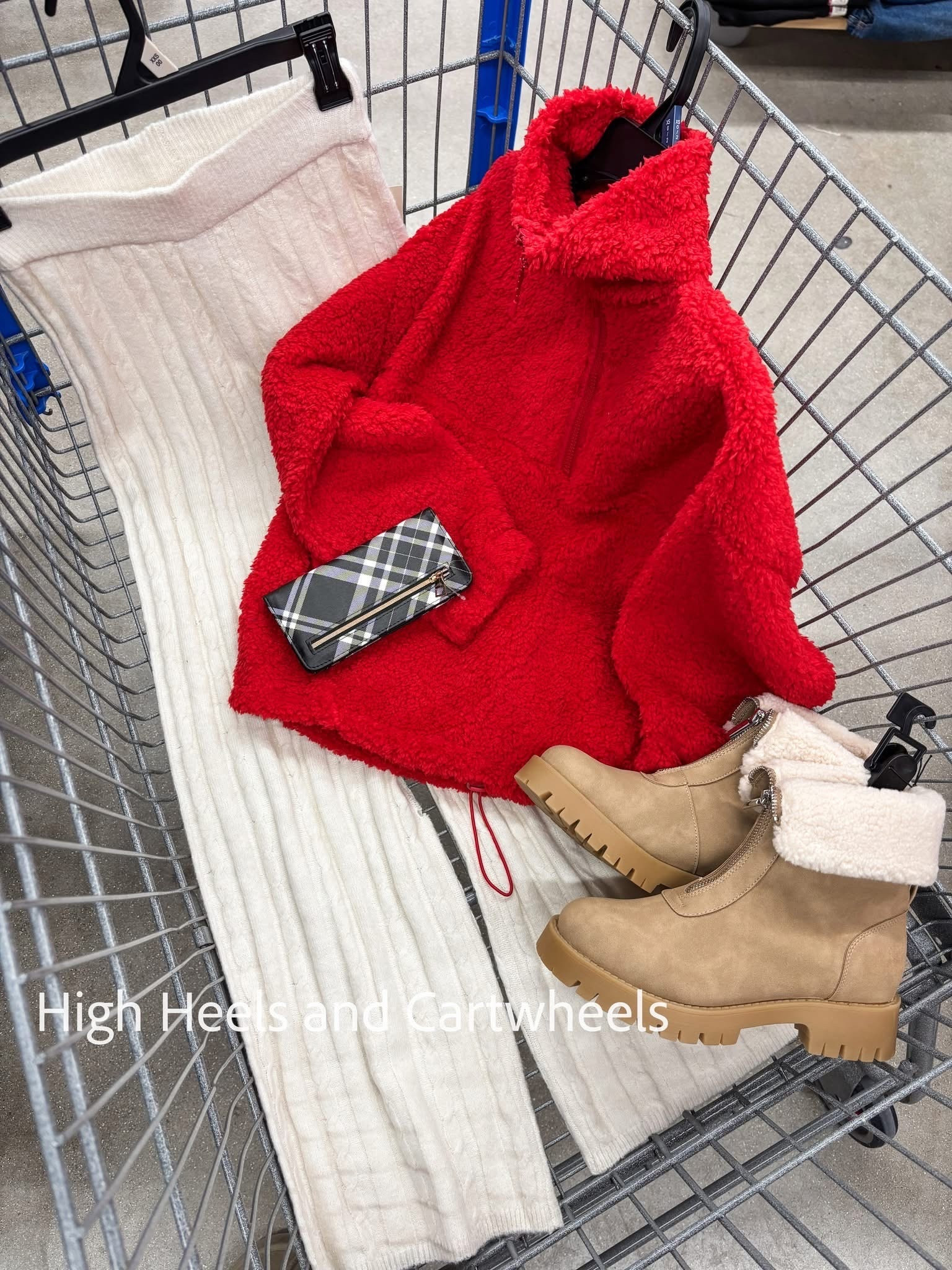 This pullover is only $10.98! Lots of colors!

#LTKFindsUnder50