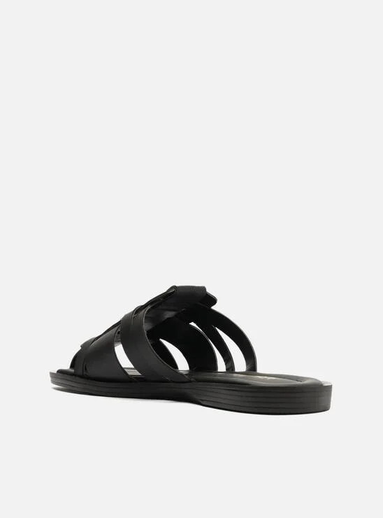 Mule Rasteira Preta Arezzo Fisherman | ZZ Mall (BR)