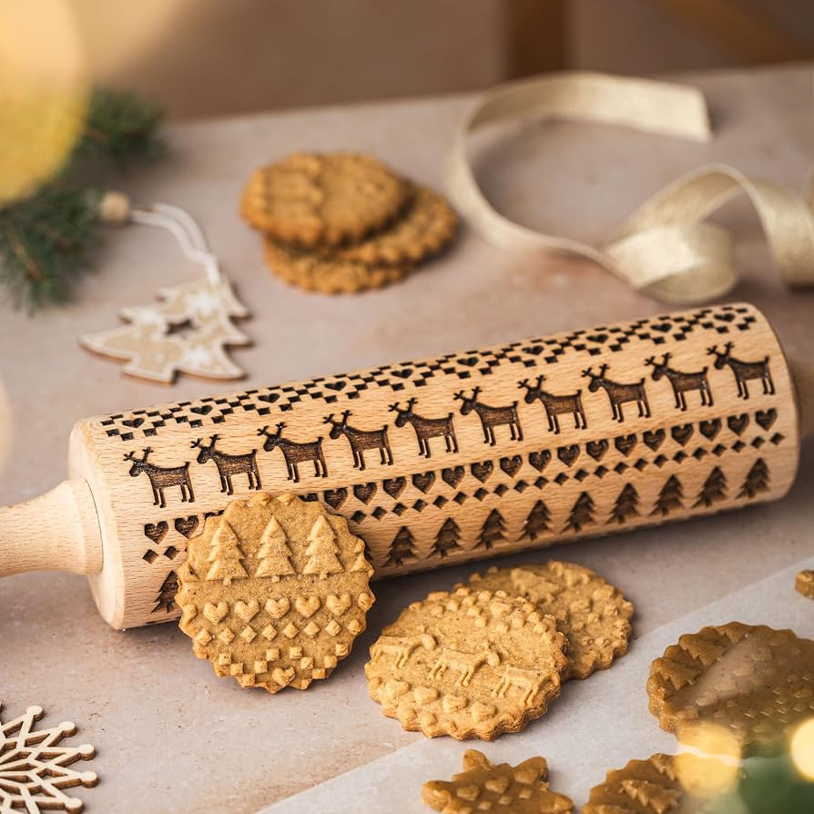 Rolling pin SCANDINAVIAN CHRISTMAS. Wooden embossing rolling pin with SCANDINAVIAN CHRISTMAS patt... | Amazon (CA)