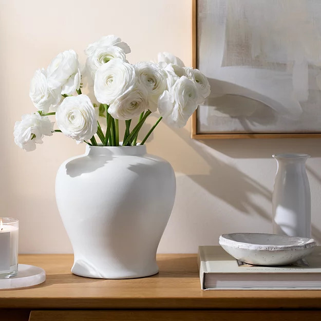 Hanworth Vase | The White Company UK & ROW