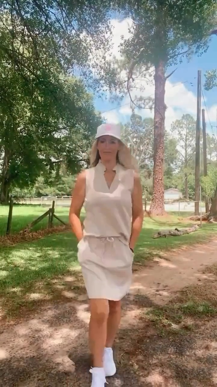 There’s one problem with this Amazon set ! I want it in EVERY color !! Wear it chic and casual or make it sporty ! Shop the looks now ! @Amazon #Amazonsets #Amazonstyle #twopiecesets #casual #OOTD #DailyFashioninspo 

Say WANT to shop ! Please be sure to hit follow before requesting links to ensure that they are properly delivered ✨

LTK ⬇ https://liketk.it/5iZpl #ltkworkwear #ltkfindsunder50 #ltkstyletip