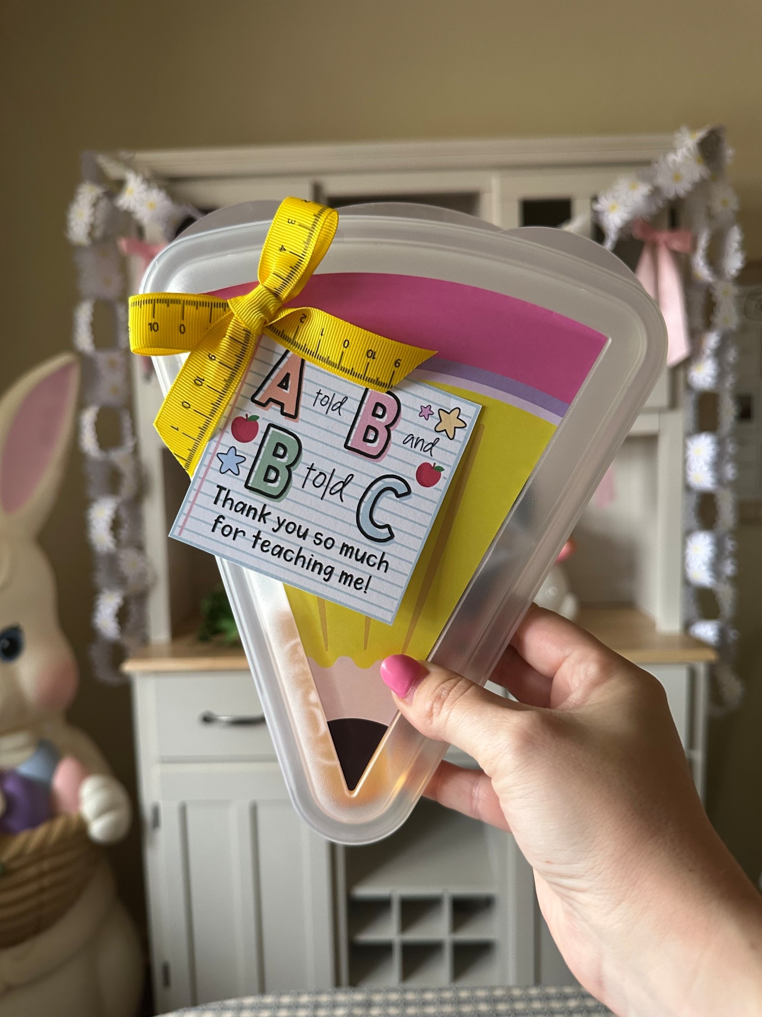 The cutest kit for the pizza slice gift idea! Love this idea. Also see the smaller sized triangle pencil containers also I’ve linked. 

#LTKKids #LTKSeasonal #LTKmomlife