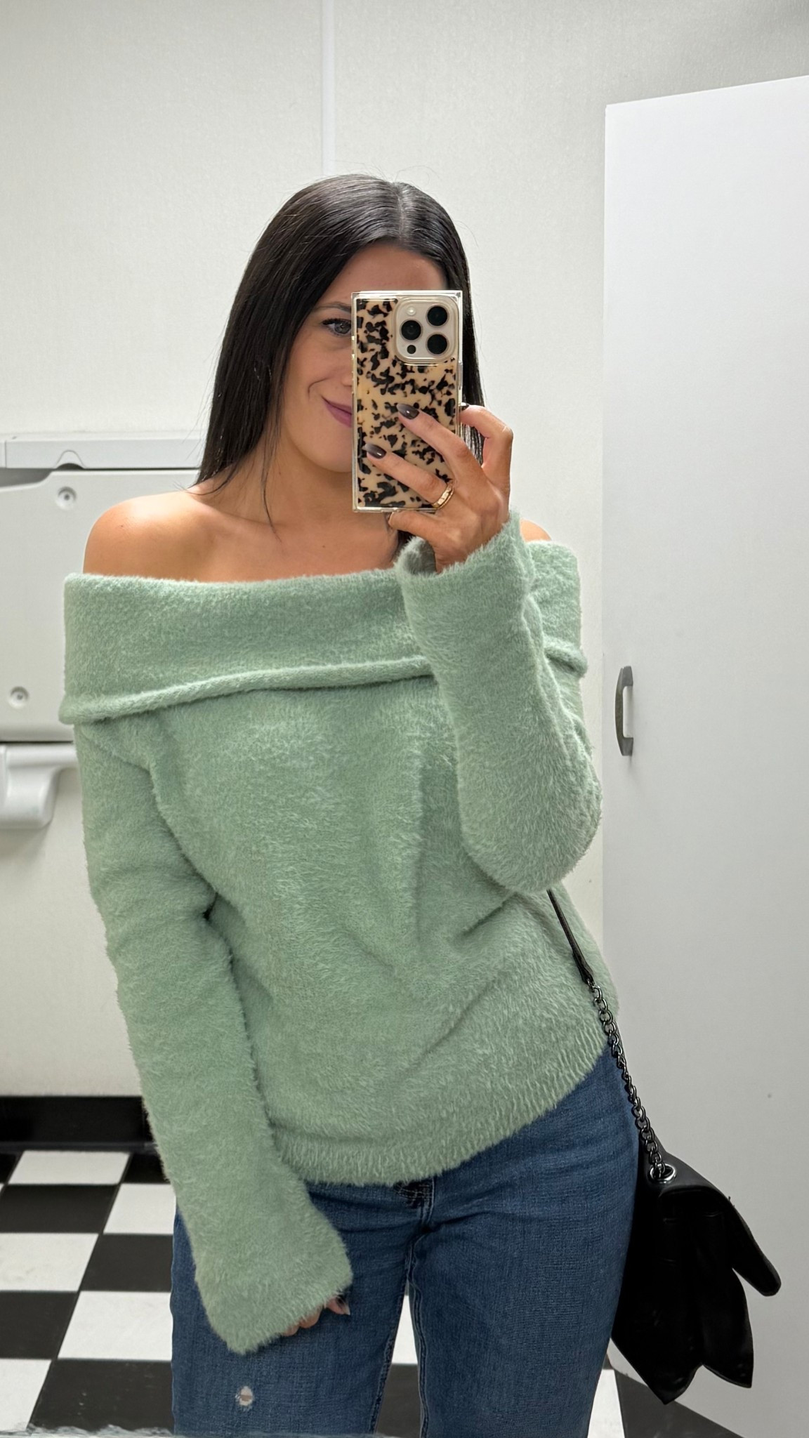 Cozy off the shoulder sweater! Size down! I’m a 6, 34DDD wearing Small 

#LTKgrwm #LTKootd #LTKMidsize