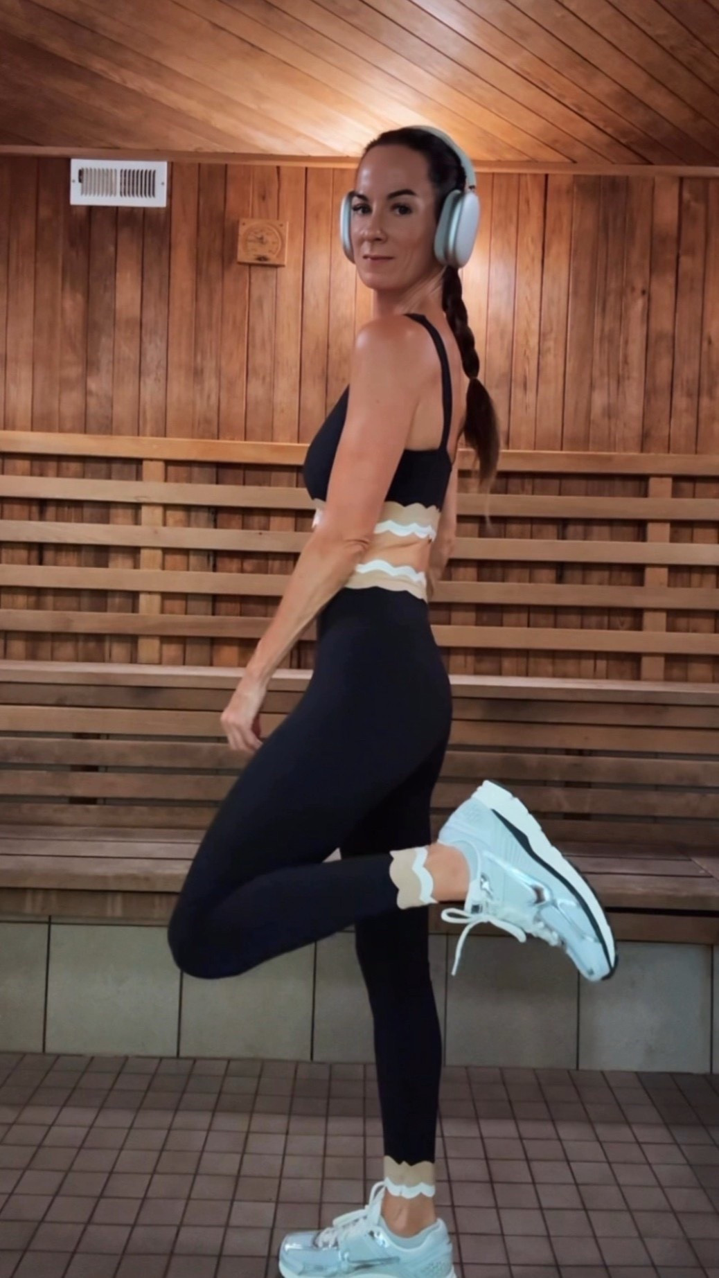 When the set is this cute, the workout just hits differently 💪🏼🔥

Serving snatched waist, scalloped edges, and sauna glow for the post-session reset + refocus moment we all need.
Proof that a cute fit = instant motivation boost.

Wearing XS

#nicolecolee #nicolecoleestyle #gymfit #activeset #saunaglow #fitinspo #workoutstyle #fitandfeminine #gymgirls #gymfashion #athleisurestyle #fitover40 #wellnessroutine #postworkoutglow #ootdgym #scallopedset #fitnessfashion #activewearstyle #beachriot 



#LTKActive #LTKGiftGuide #LTKStyleTip