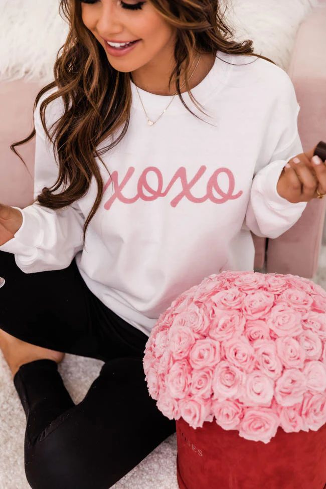 XOXO Script White Graphic Sweatshirt | Pink Lily