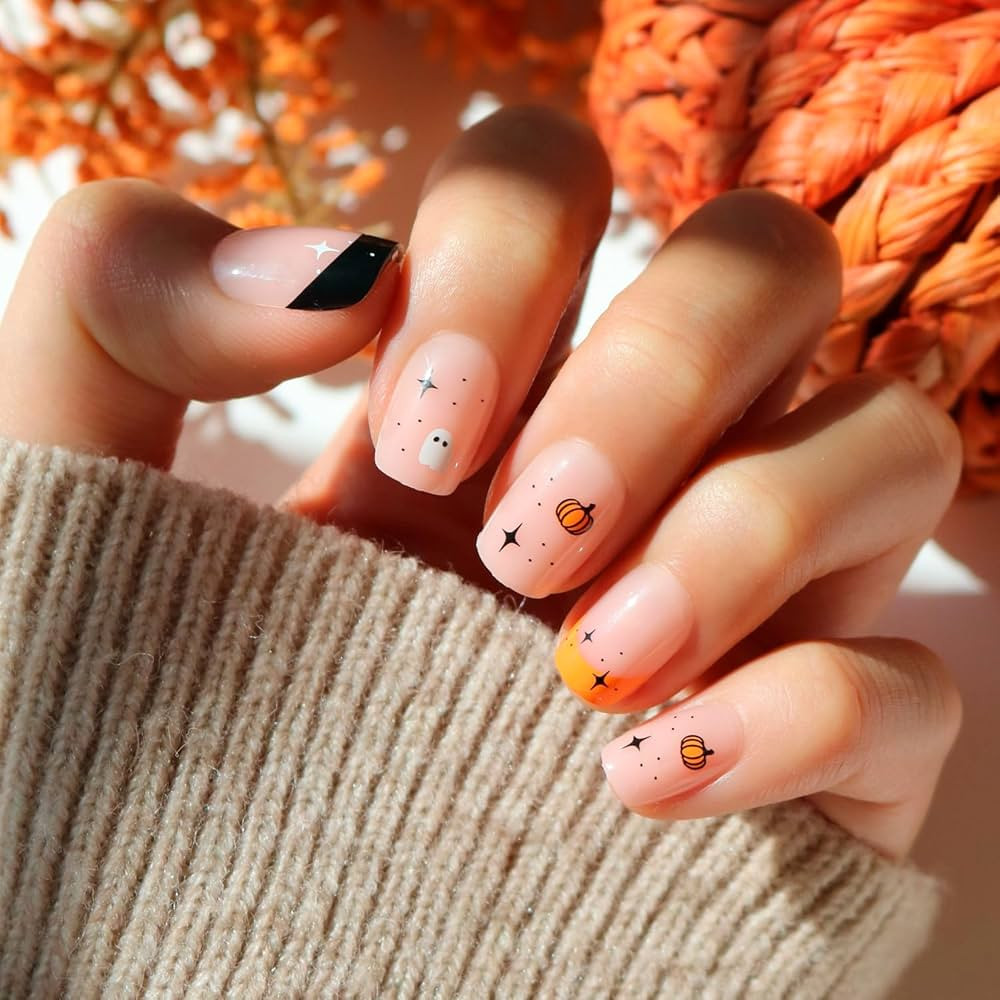 Glamnetic Press On Nails - Tiny Pumpkin | Short Squoval French Tip Fake Nails with Pumpkin Graphi... | Amazon (US)