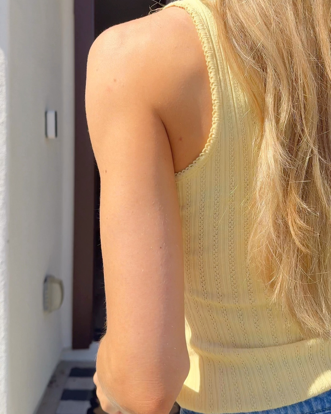 Nothings worse than jean shorts riding up when you sit in the car or squeeze your waist throughout the day. These shorts are a godsend. Comfy and cute all day, no matter the activity! 

Women’s spring outfit 
Spring style 
Springtime 
Women’s Jean shorts 
Levi’s 
Mom shorts 
Mom style 
Summer outfit 
Beach outfit #LTKSpringSale 

#LTKootd #LTKmomlife