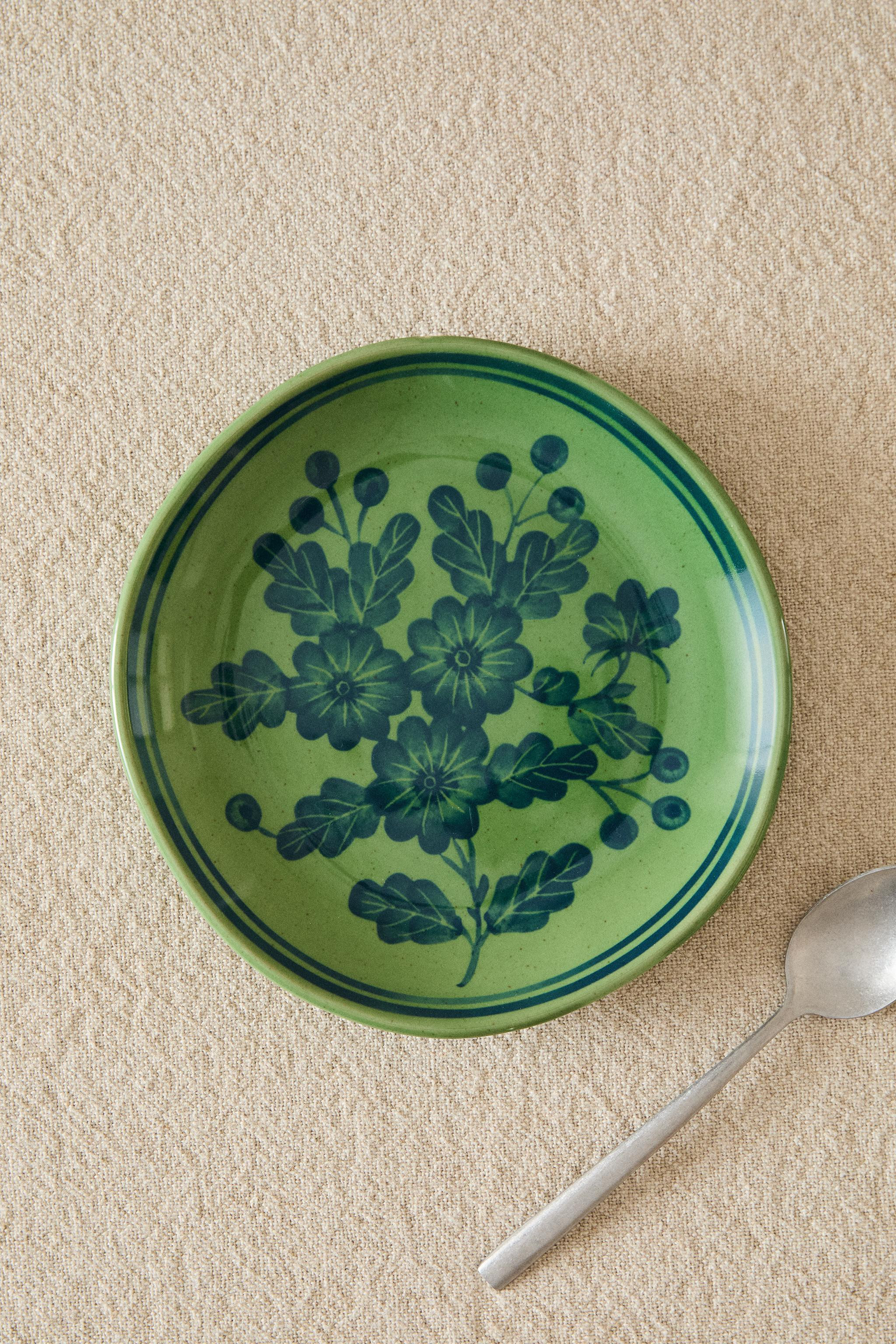 STONEWARE DINNER PLATE WITH FLORAL MOTIFS | Zara US
