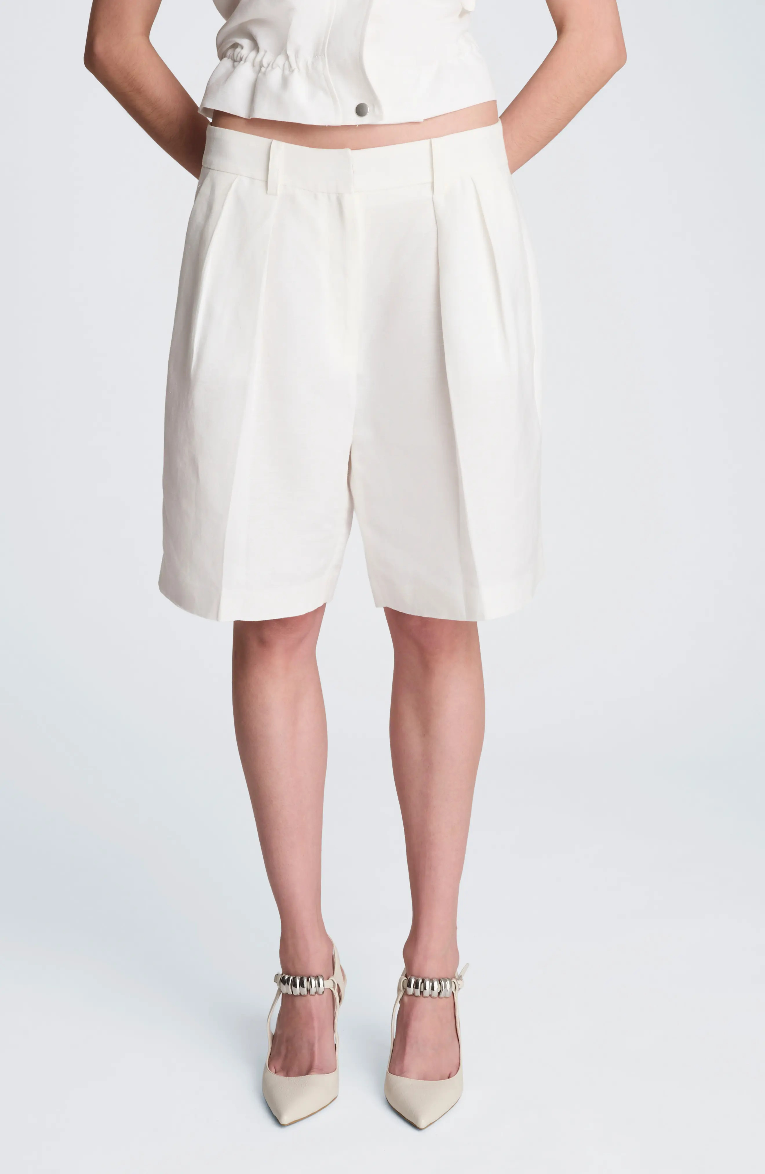 Pleated Linen Bermuda Shorts (Women) | Nordstrom | Nordstrom