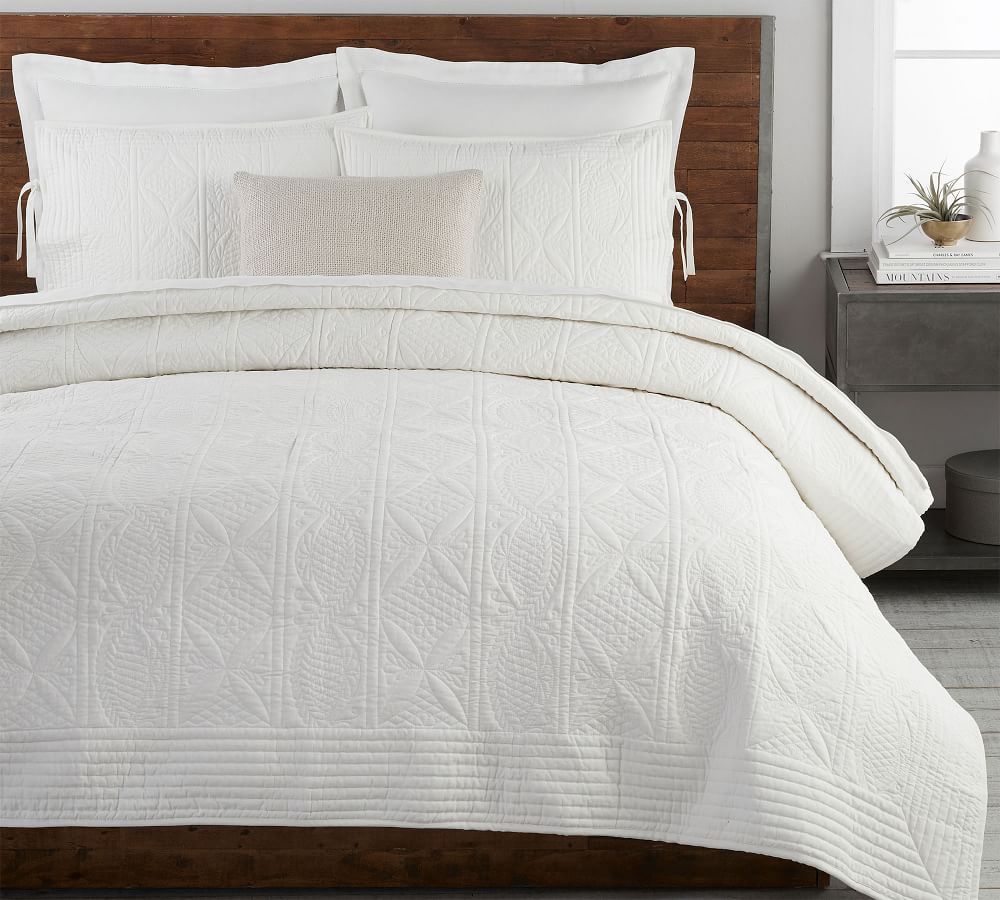 White Hanna Cotton/Linen Quilt, Full/Queen | Pottery Barn (US)
