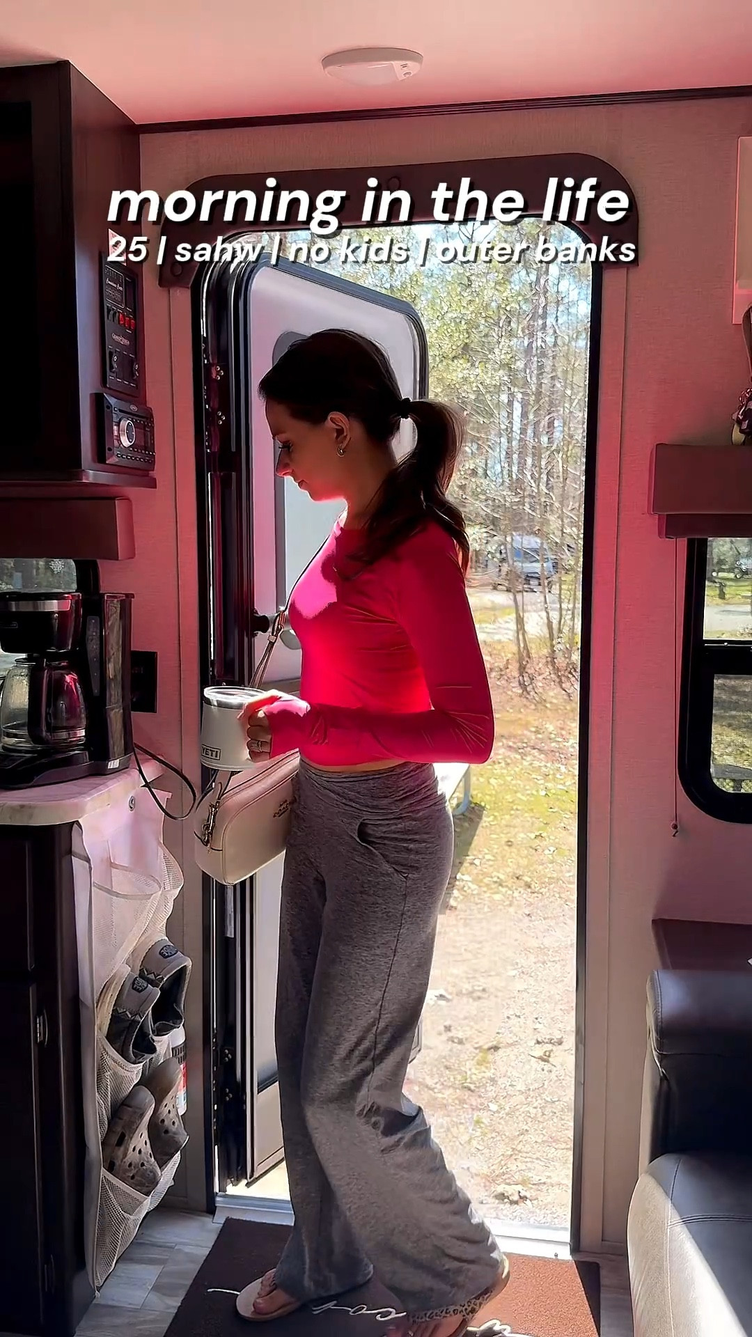 good morning from outer banks🌸☀️🌺🤍🐚

#LTKmorningroutine #LTKPetite #LTKdayinmylife