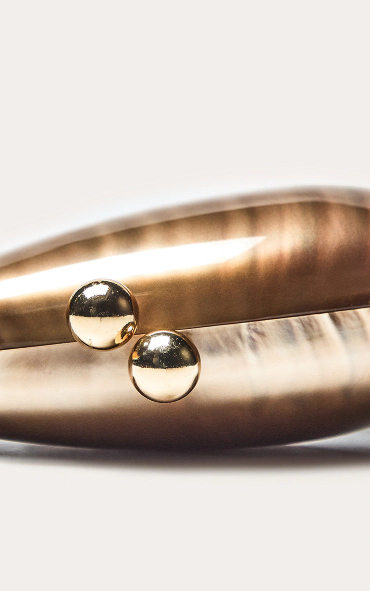 Chocolate Metallic Pebble Hard Clutch Bag | PrettyLittleThing US