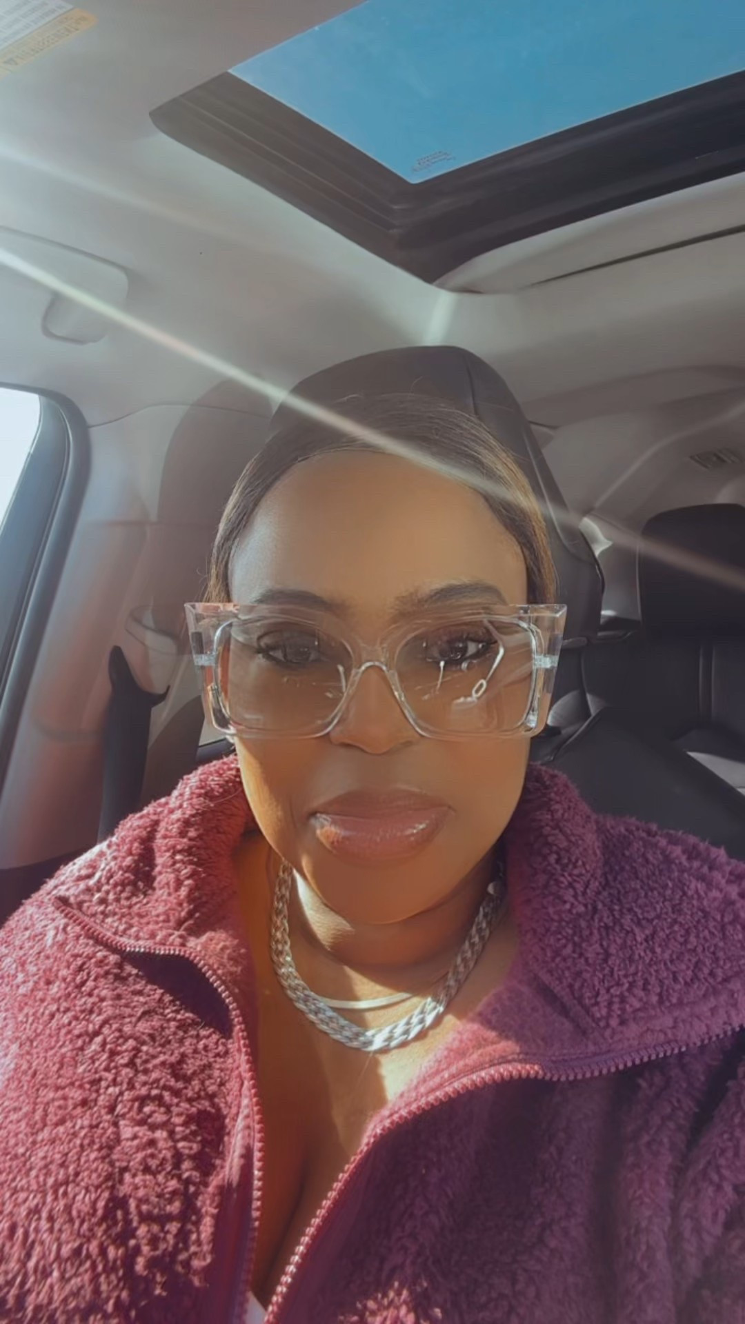 Clear glasses 👓 
#glasses 
#walmart
#walmartpartner 


#LTKgrwm #LTKBeauty #LTKSaleAlert