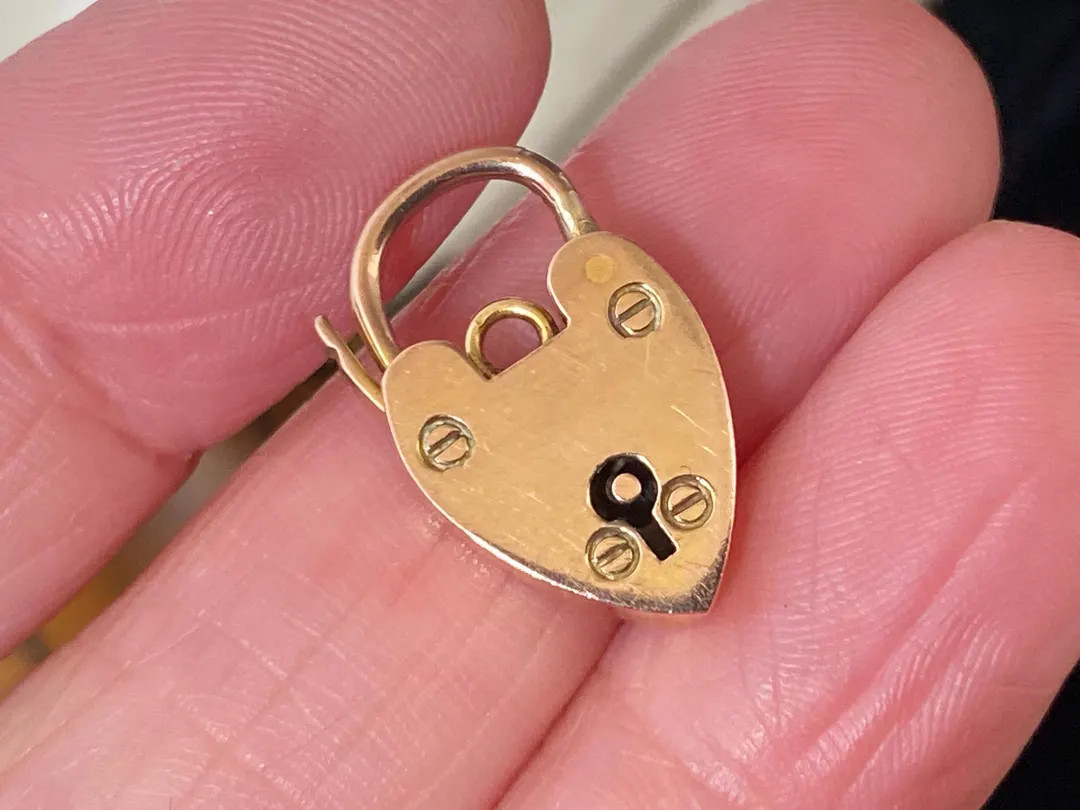 Beautiful Antique Victorian/edwardian 375 9ct Pale Rose Gold Heart Shaped Opening Padlock Charm /... | Etsy (US)