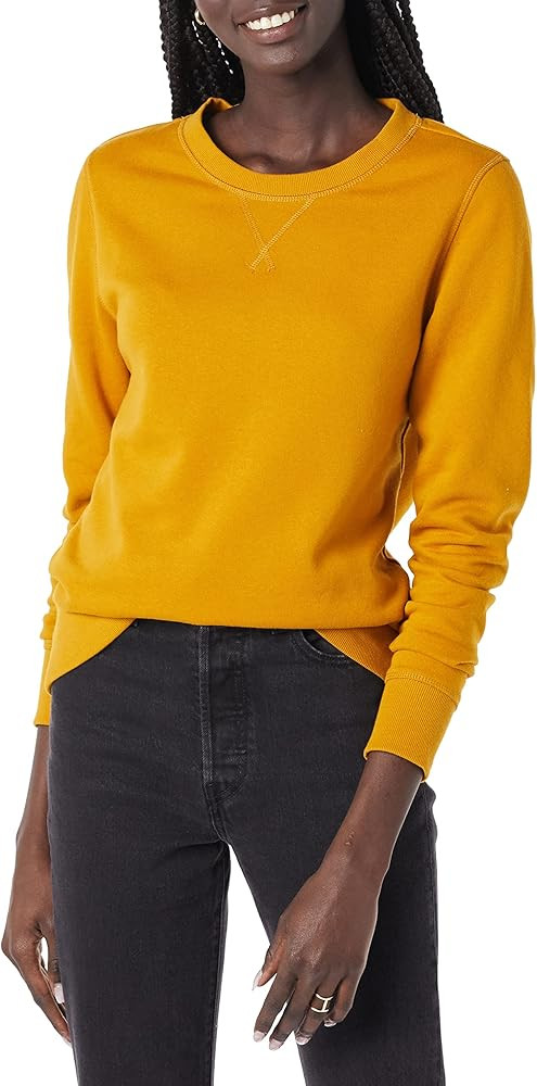Amazon Essentials Women's Fleece Crewneck Pullover Sweatshirt (Available in Plus Size) | Amazon (US)