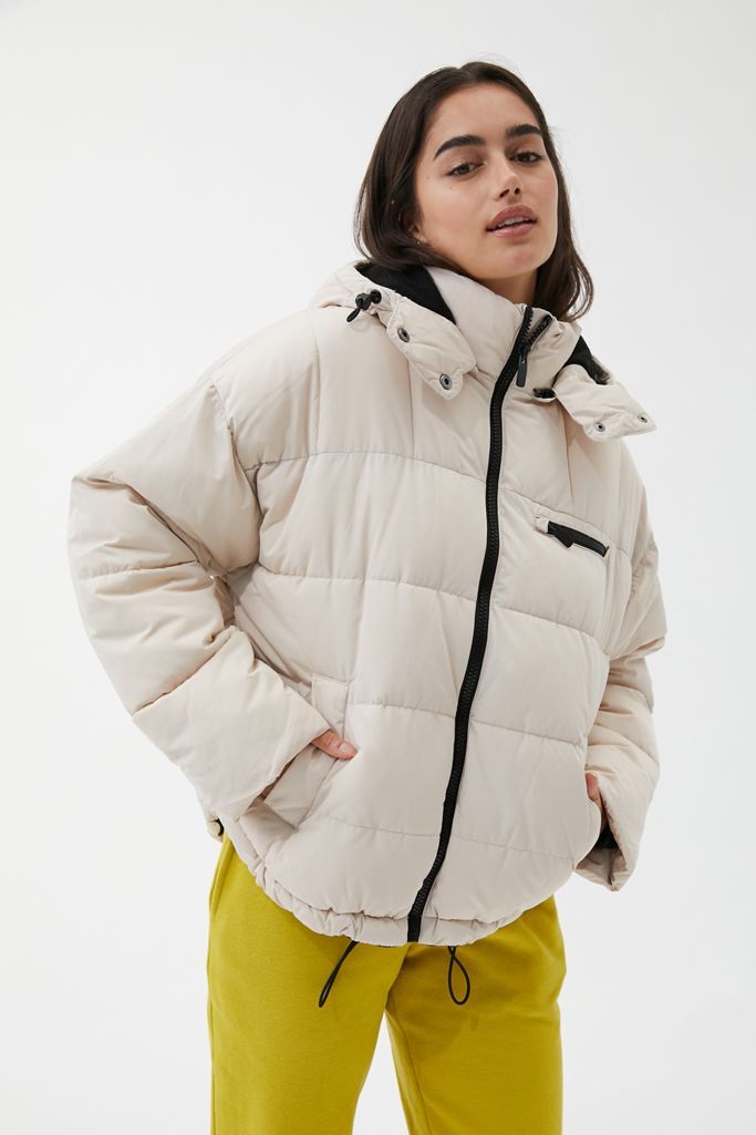 UO Rae Hooded Puffer Jacket | Urban Outfitters (US and RoW)